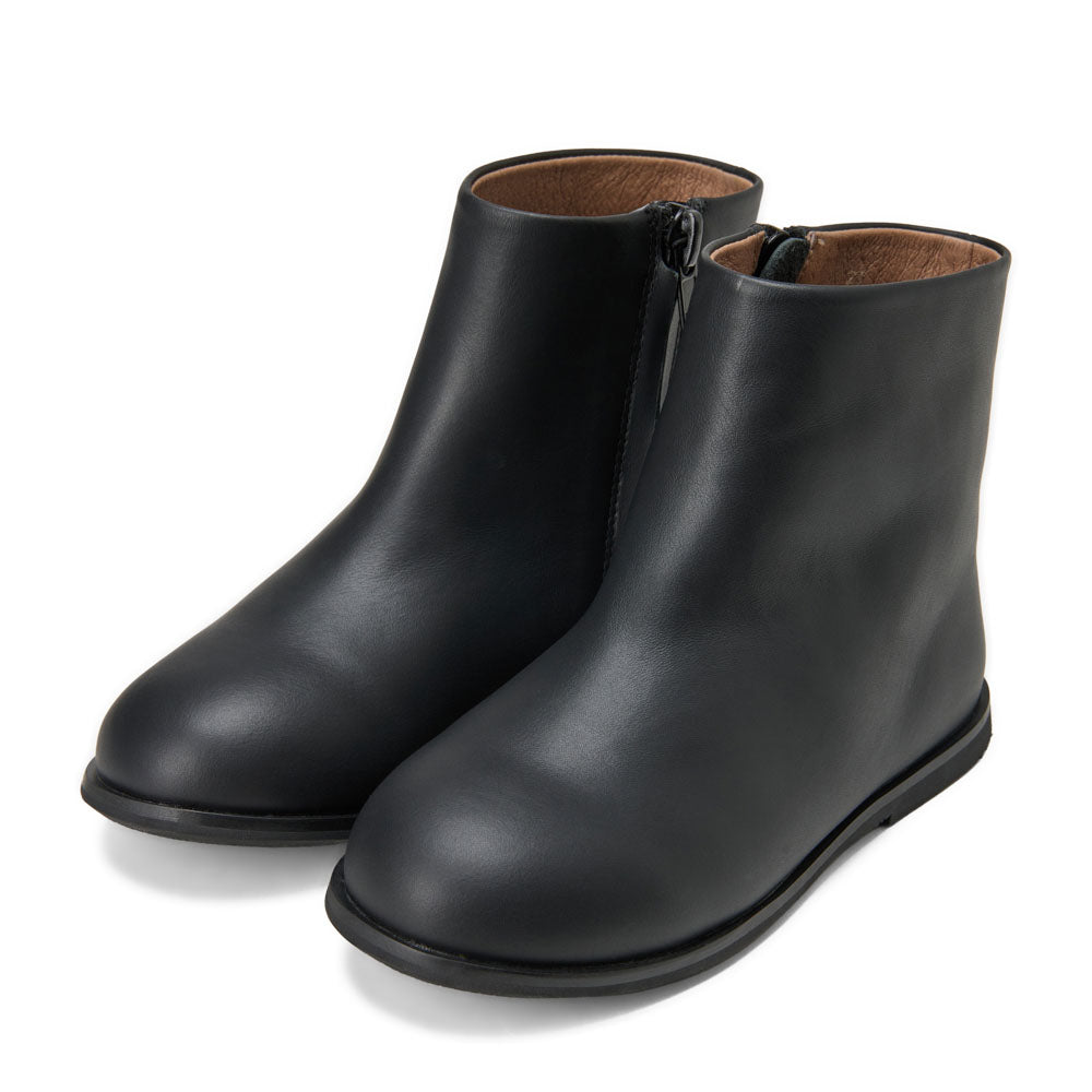 Arden Black Boots Boots Age of Innocence