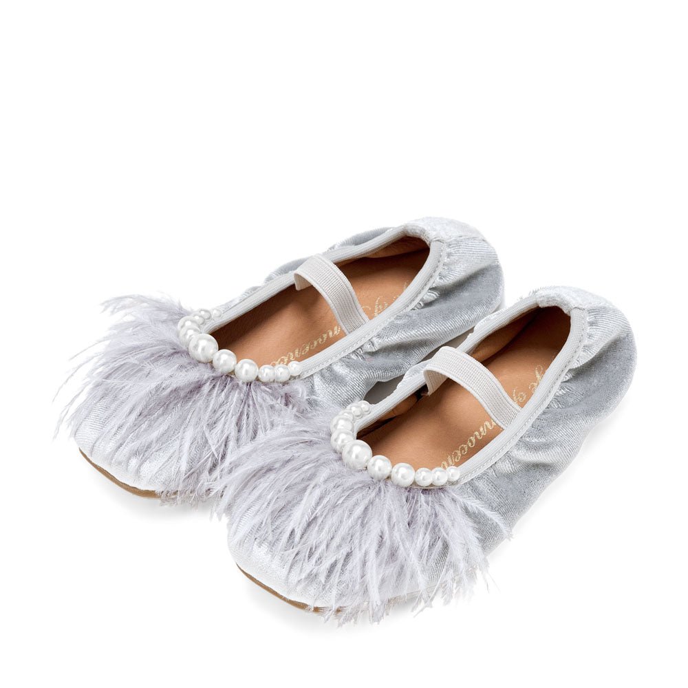 Blanche Grey Flats Shoes Age of Innocence