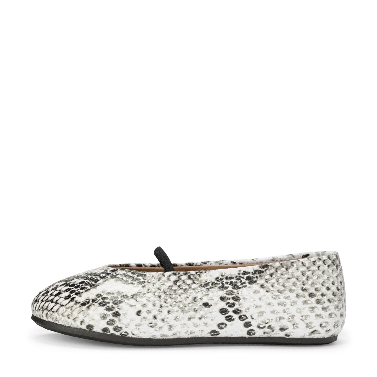 designer Daphne 2.0 White/black Flats for girls by Age of Innocence
