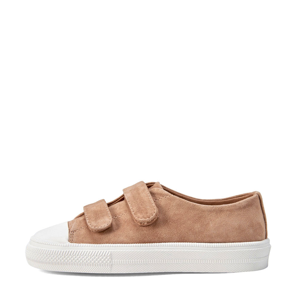 Jessie Beige Sneakers by Age of Innocence