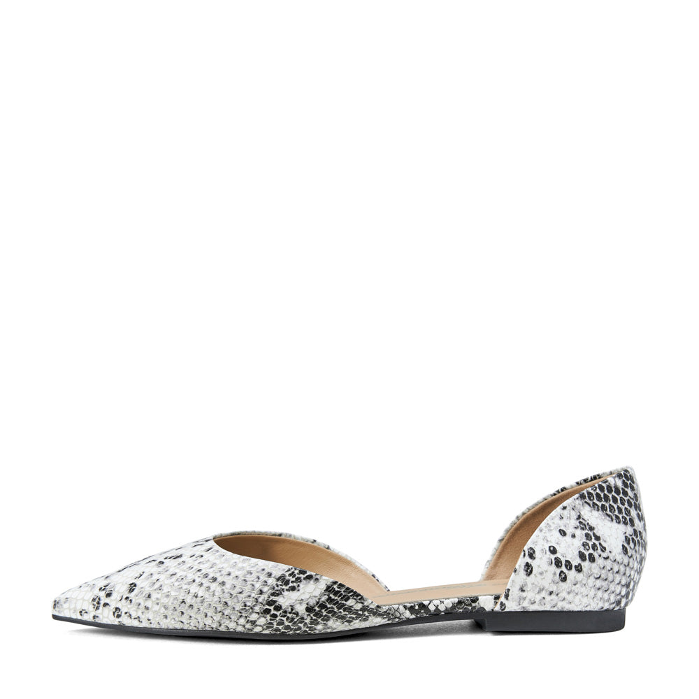 Sandra Snake Print White/Black Flats Shoes Age of Innocence Women
