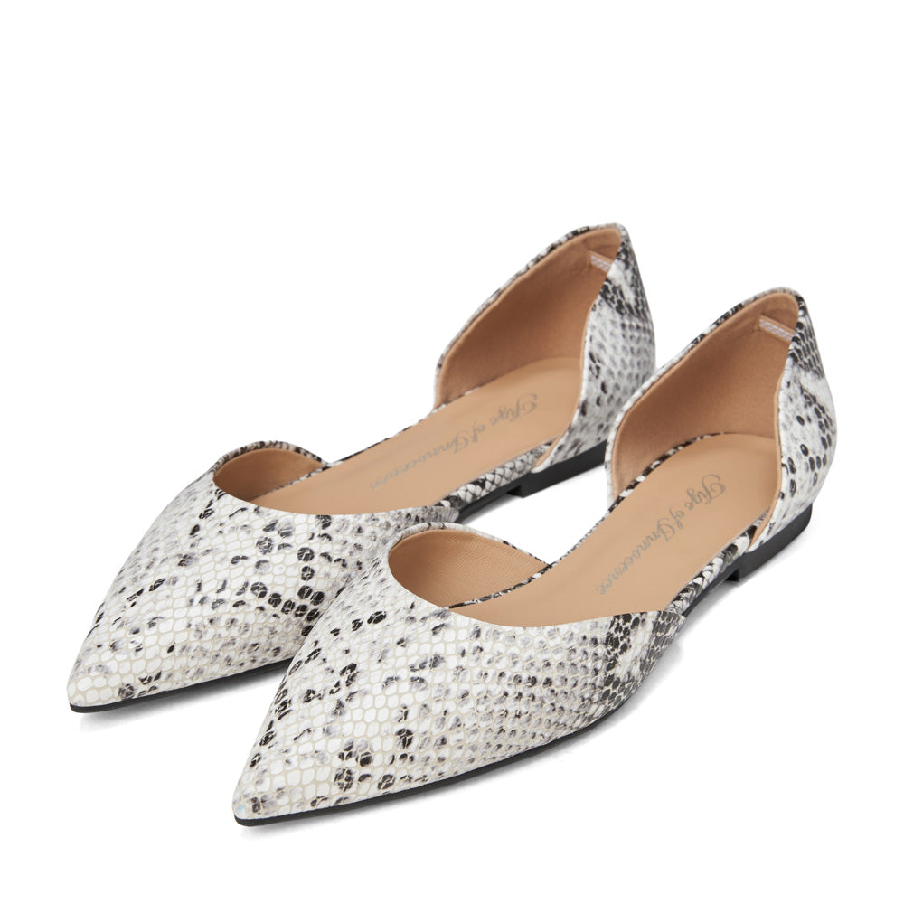 Sandra Snake Print White/Black Flats Shoes Age of Innocence Women