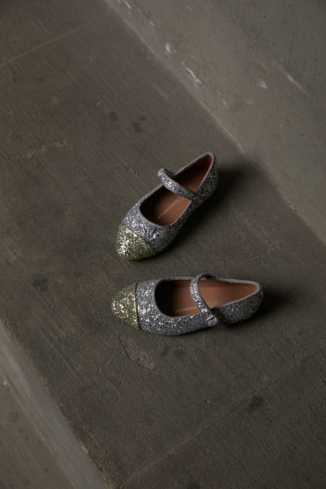 Bebe Glitter 2.0 Silver/Gold Shoes Shoes Age of Innocence