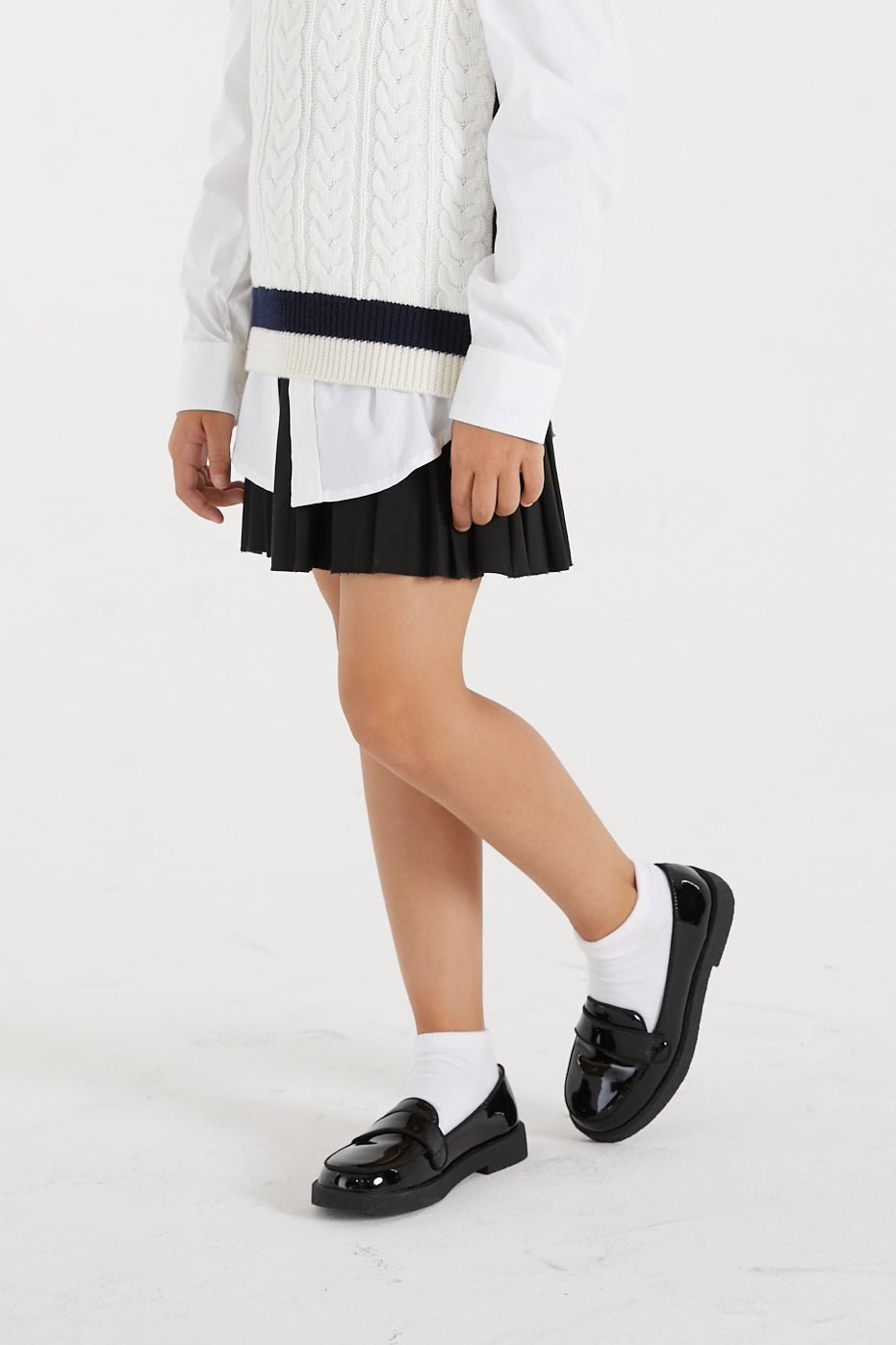Bobby Black Loafers Loafers Age of Innocence