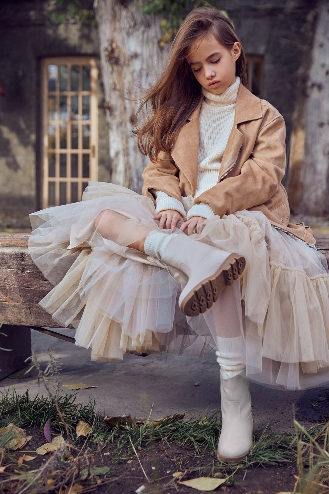 Carine Milk Boots Boots Age of Innocence