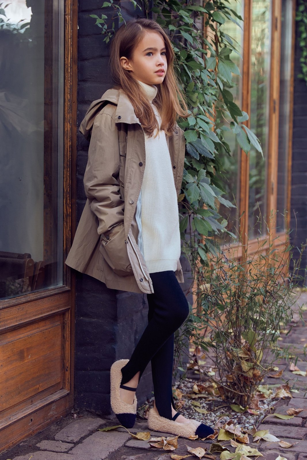 Celeste Beige/Black Ballerinas Shoes Age of Innocence