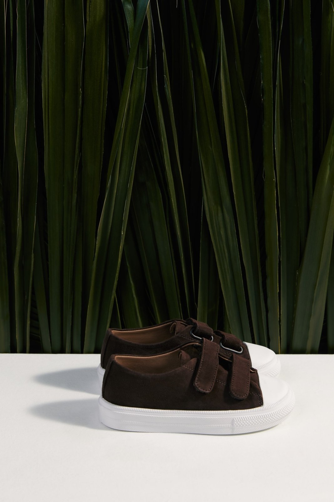 Jessie Chocolate Sneakers Sneakers Age of Innocence
