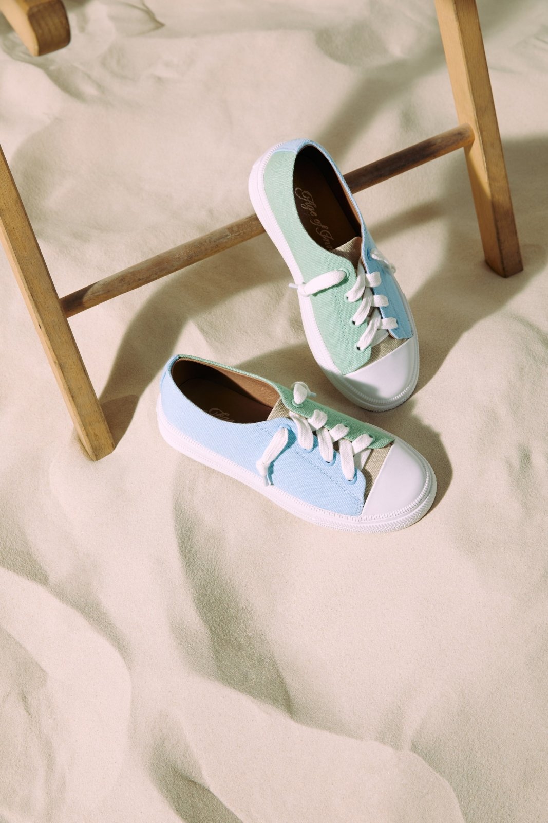 Jody Blue/ Green/ Beige Sneakers Sneakers Age of Innocence