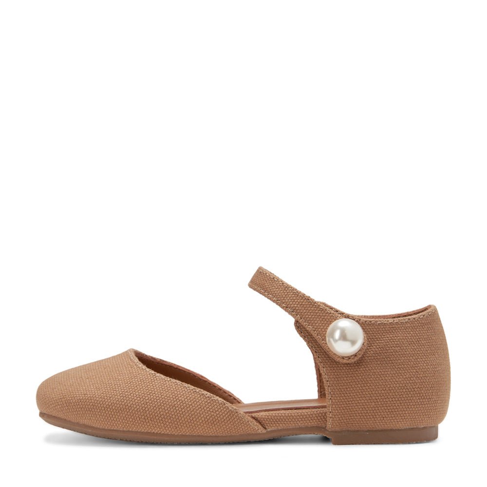 Libby Dark Beige Flats Shoes Age of Innocence