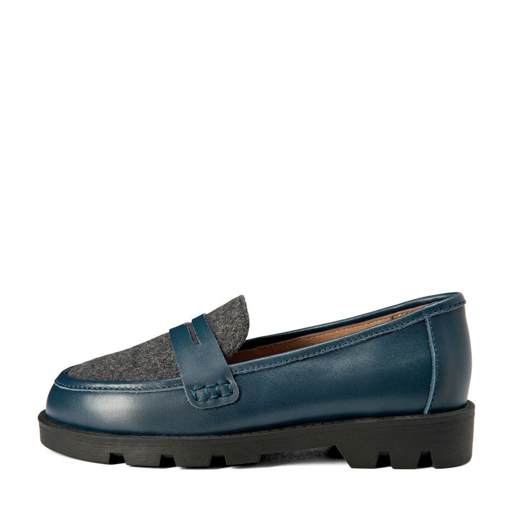 Paula 2.0 Navy/Dark Grey Loafers by Age of Innocence