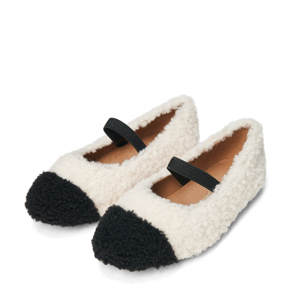 Celeste White/Black Ballerinas Shoes Age of Innocence