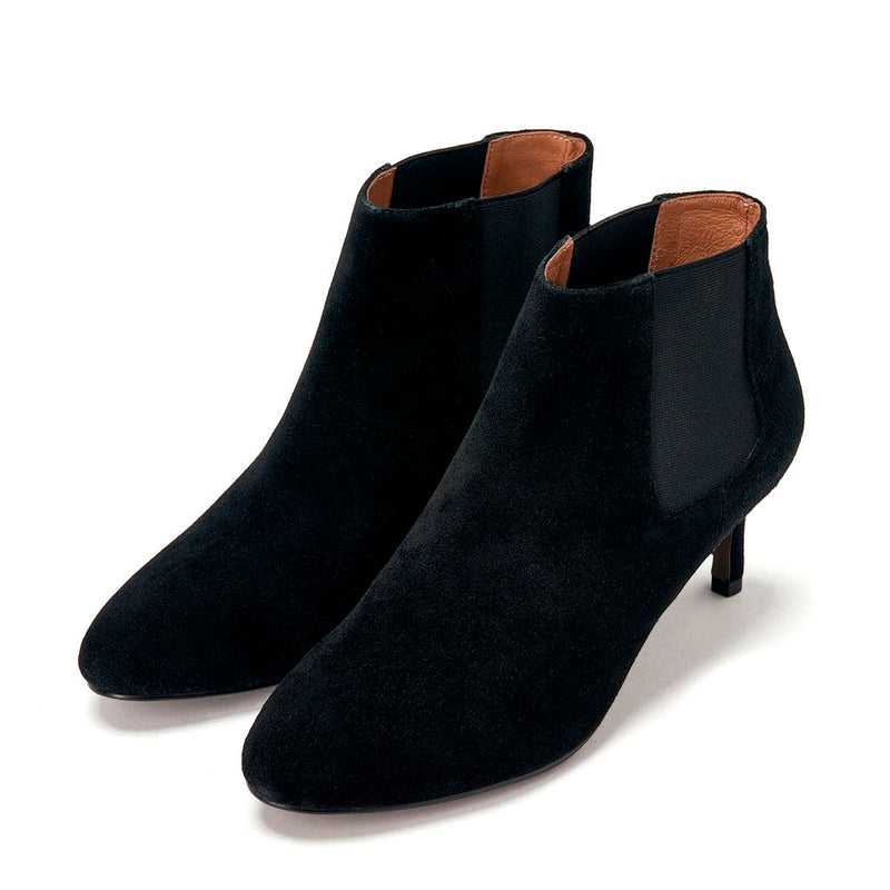 Alba Black Boots by Age of Innocence