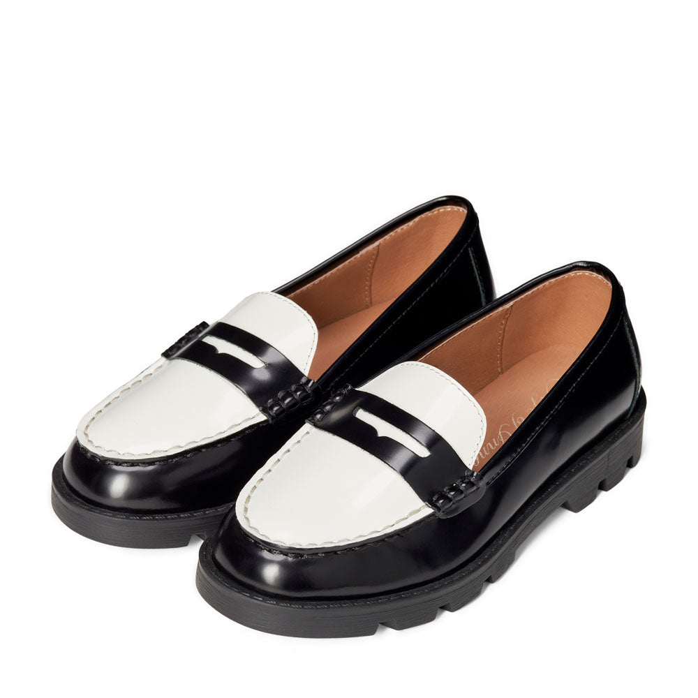 Paula Black /White /Black Loafers Loafers Age of Innocence