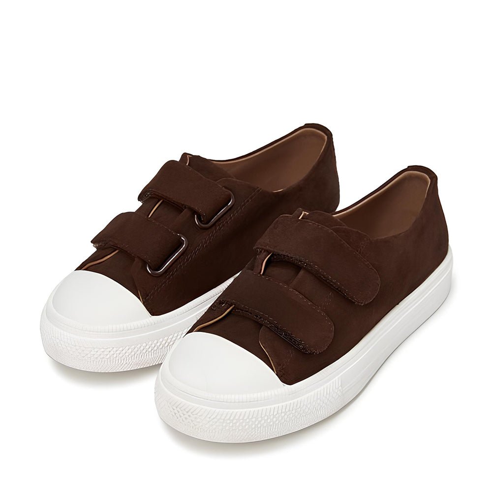 Jessie Chocolate Sneakers Age of Innocence