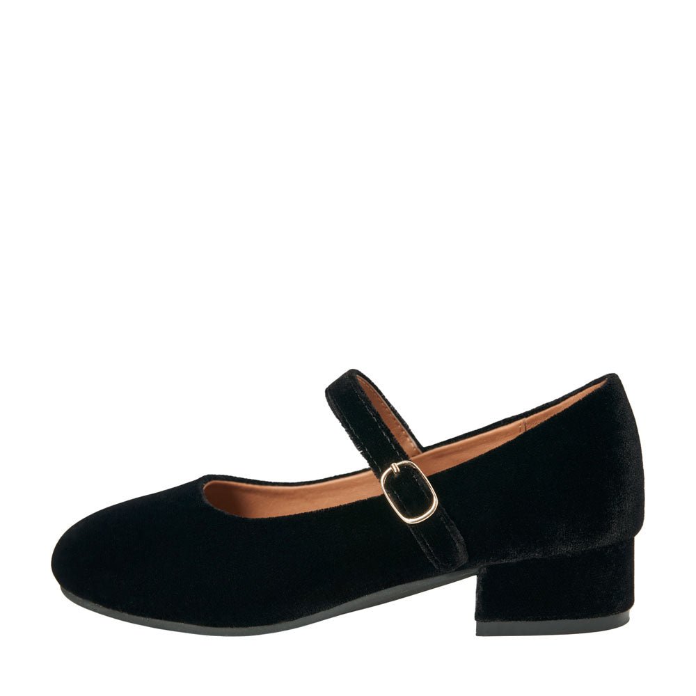 Sabine Black Shoes Age of Innocence