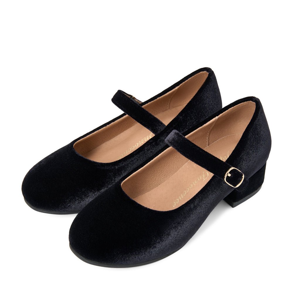 Sabine Black Shoes Age of Innocence