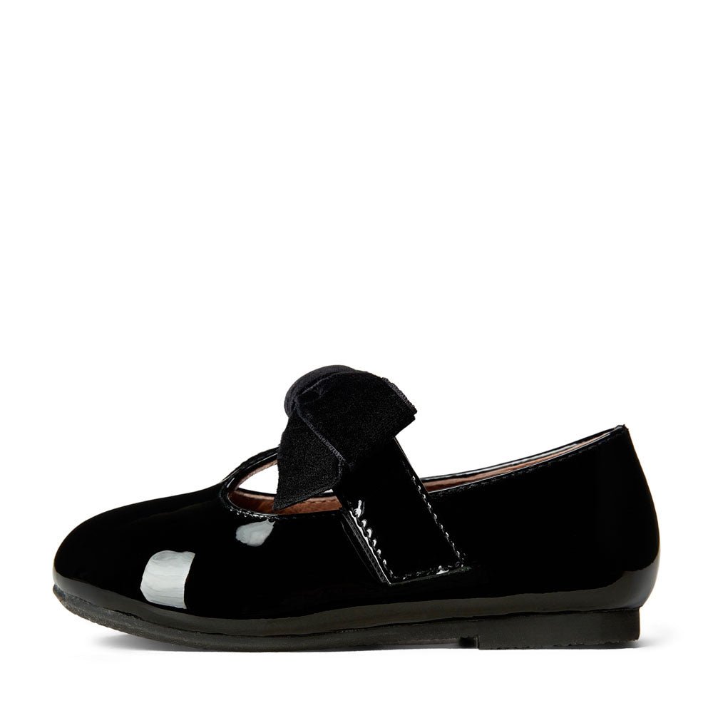 Yael Black Shoes Age of Innocence
