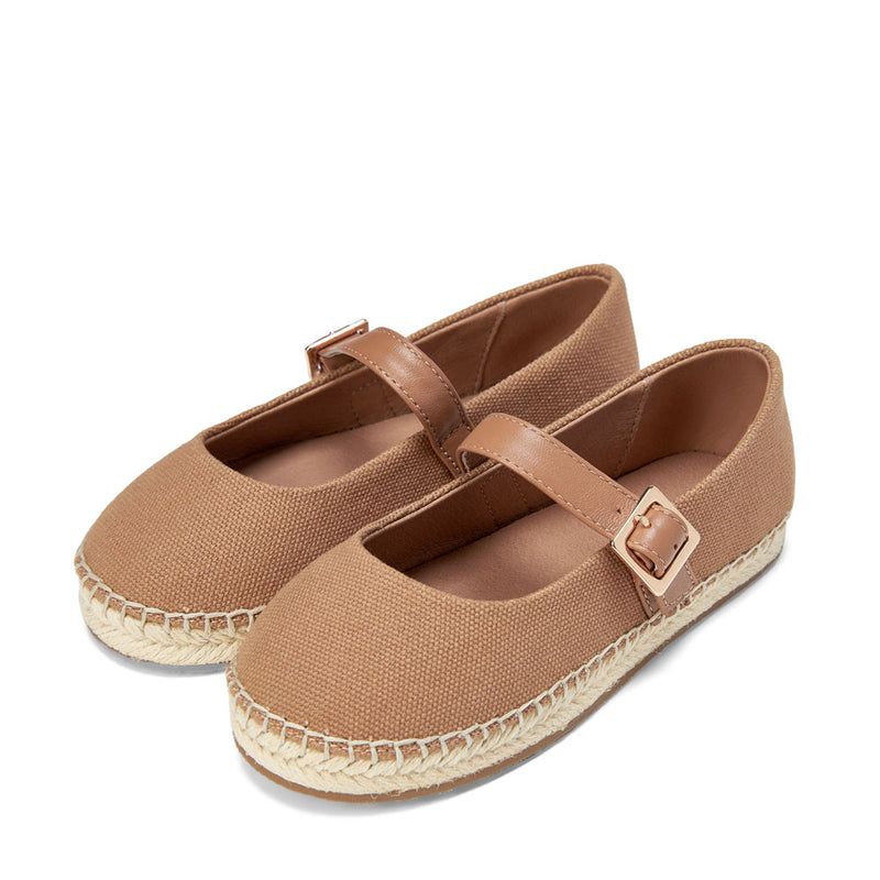 Nelly Beige Shoes by Age of Innocence