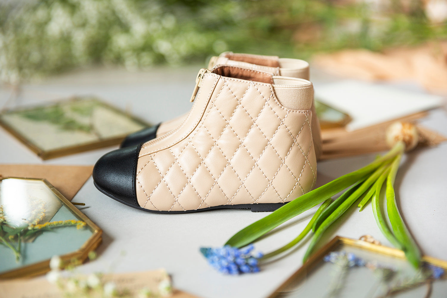 Nicole Beige/Black Boots Age of Innocence