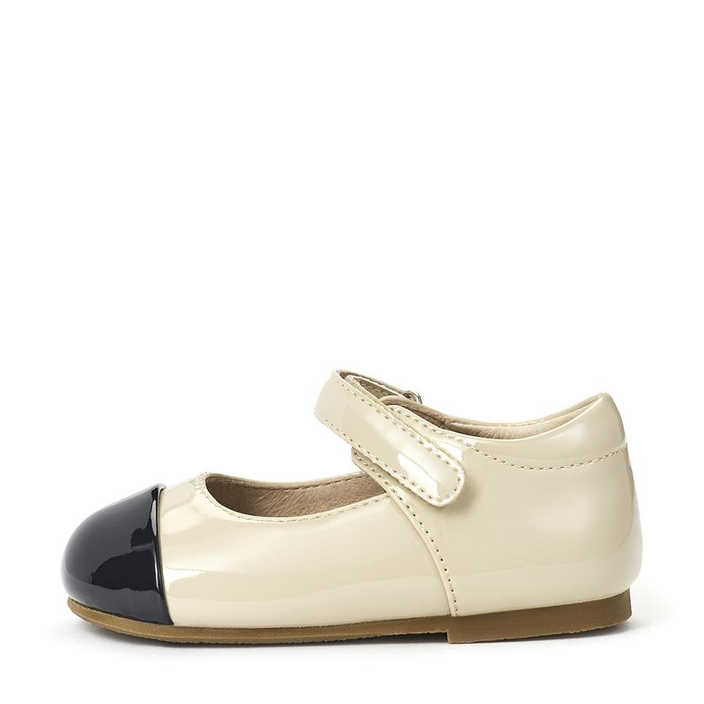 Jenny PL Beige/Black Shoes by Age of Innocence