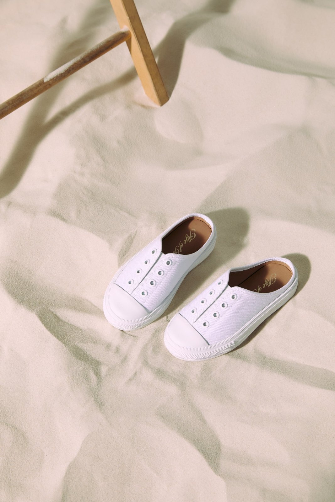 Alex 2.0 White Sneakers by Age of Innocence