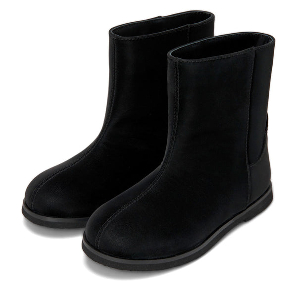 Ann 3.0 Black Boots by Age of Innocence