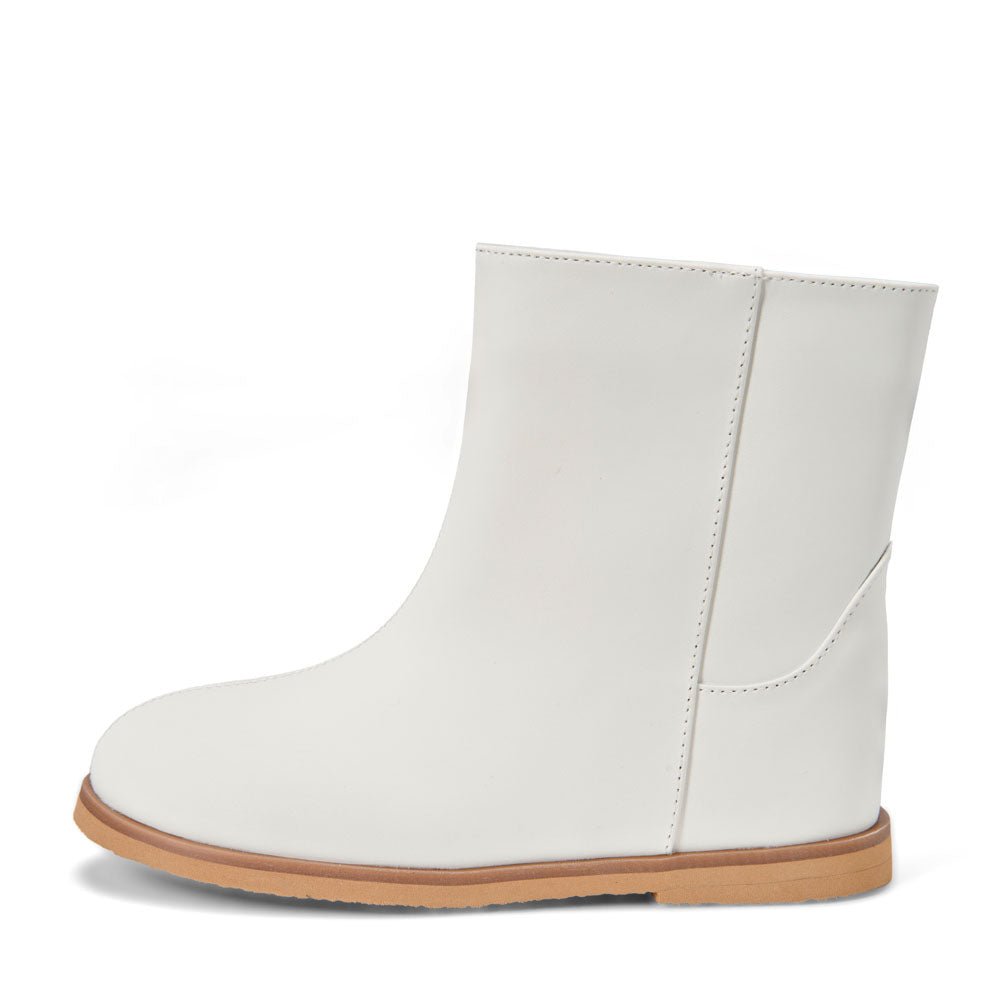 Ann 3.0 White Boots by Age of Innocence