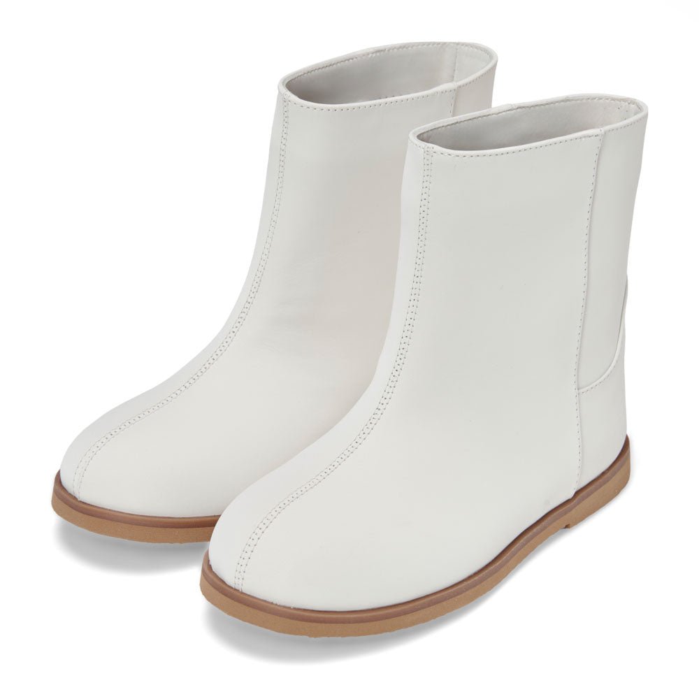 Ann 3.0 White Boots Age of Innocence