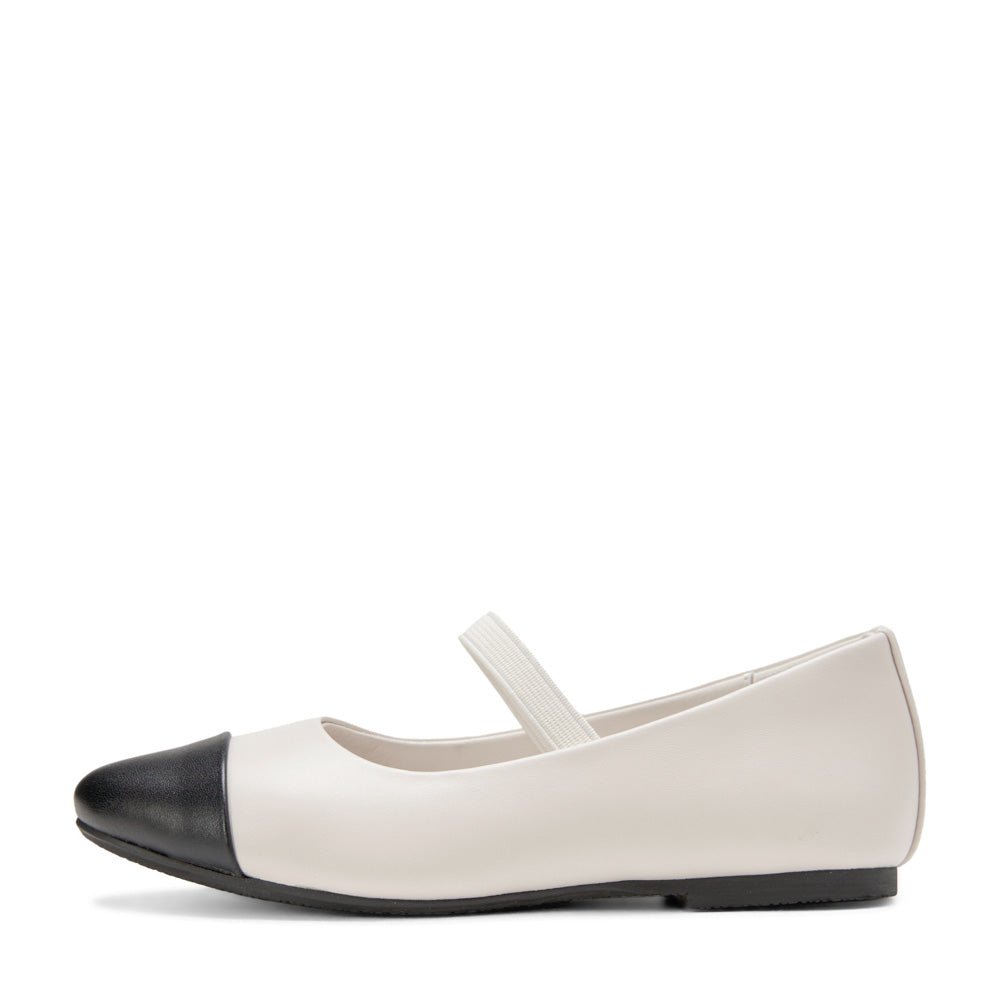 Bebe Leather 3.0 White/Black Shoes Age of Innocence