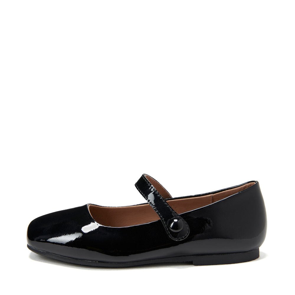 Chloe Black Shoes Age of Innocence