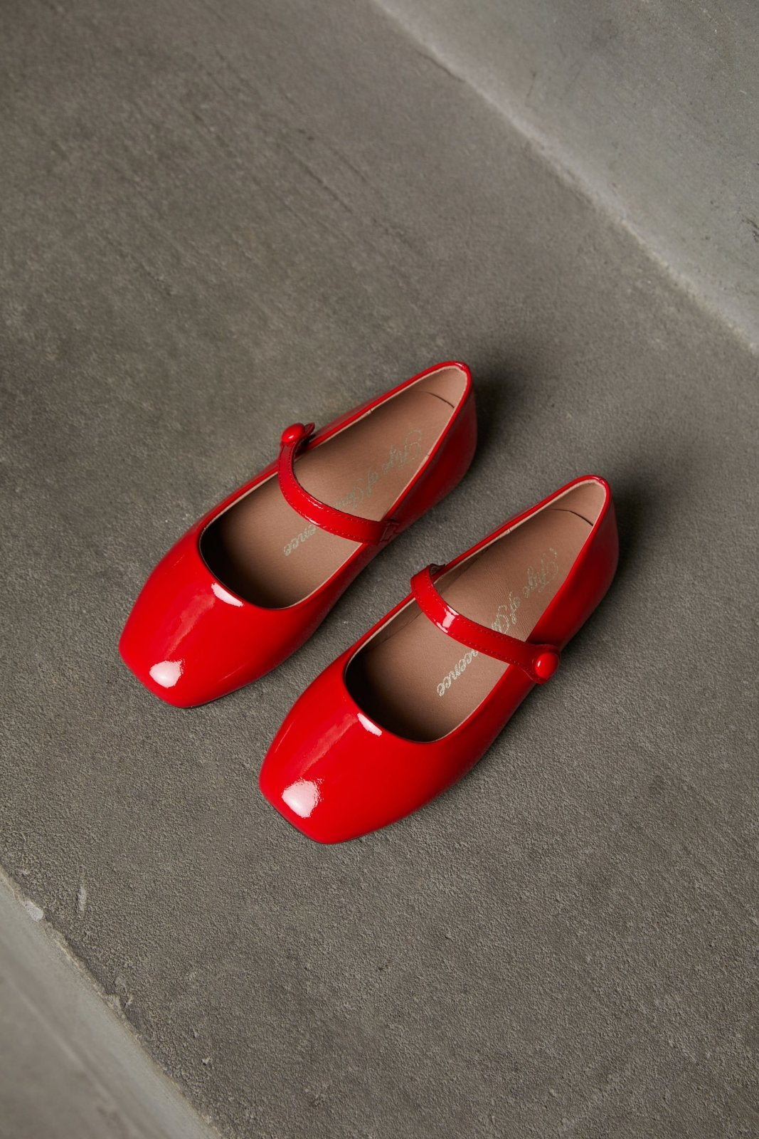 Chloe Red Shoes Age of Innocence