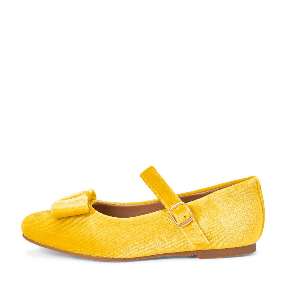 Ellen Velvet Yellow Shoes by Age of Innocence