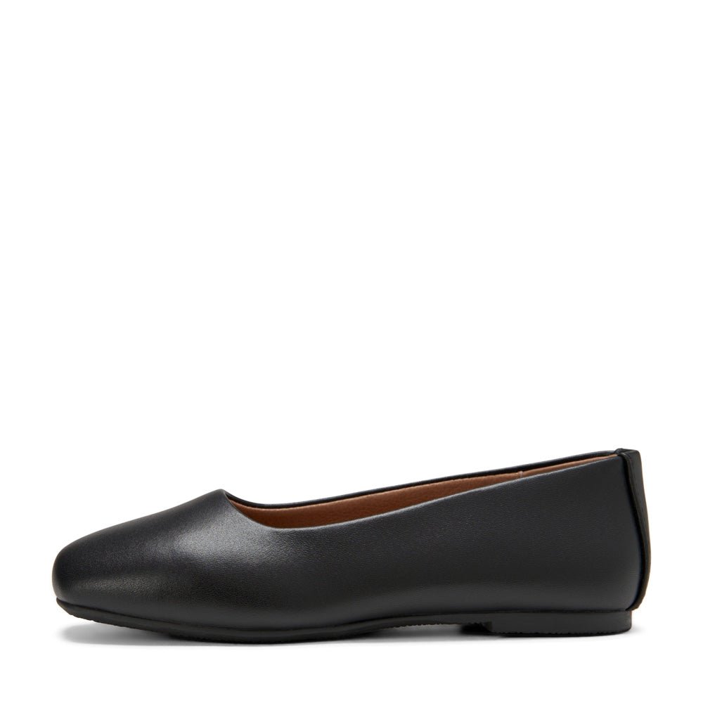 Ember Black Shoes by Age of Innocence