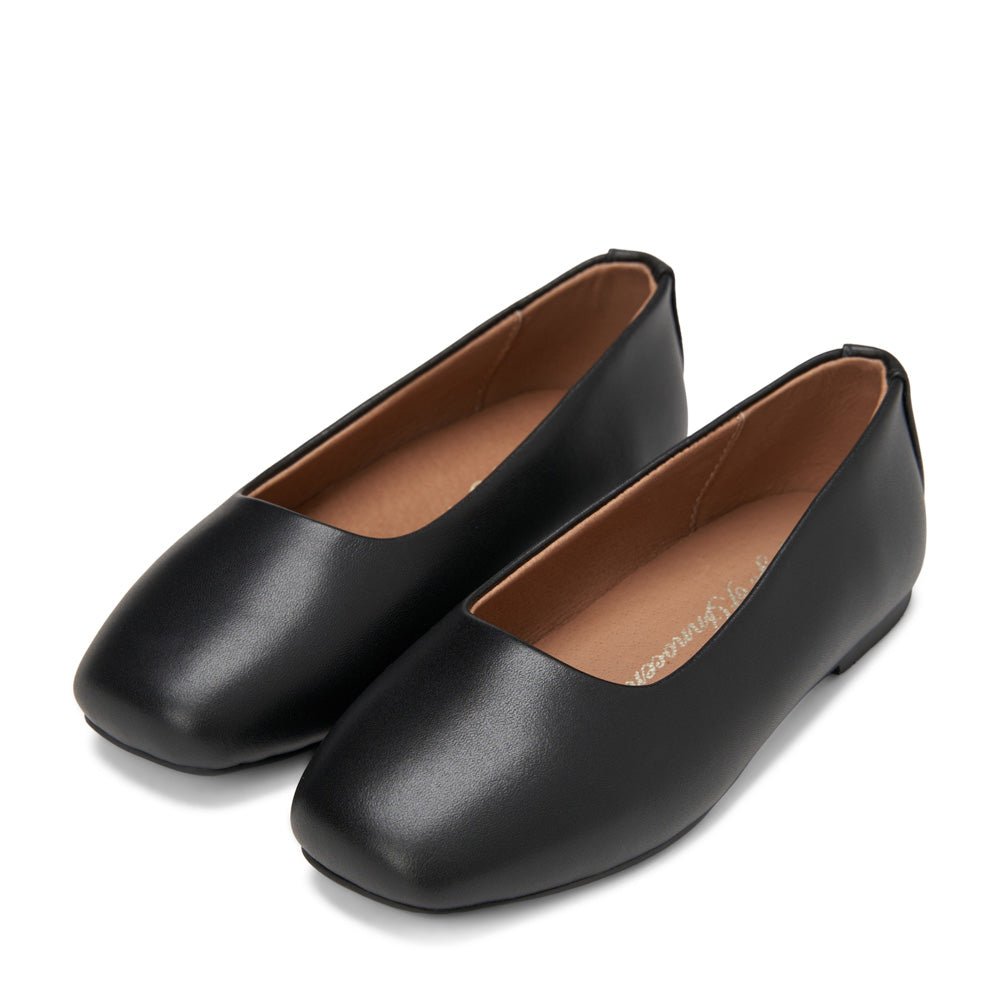 Ember Black Shoes by Age of Innocence