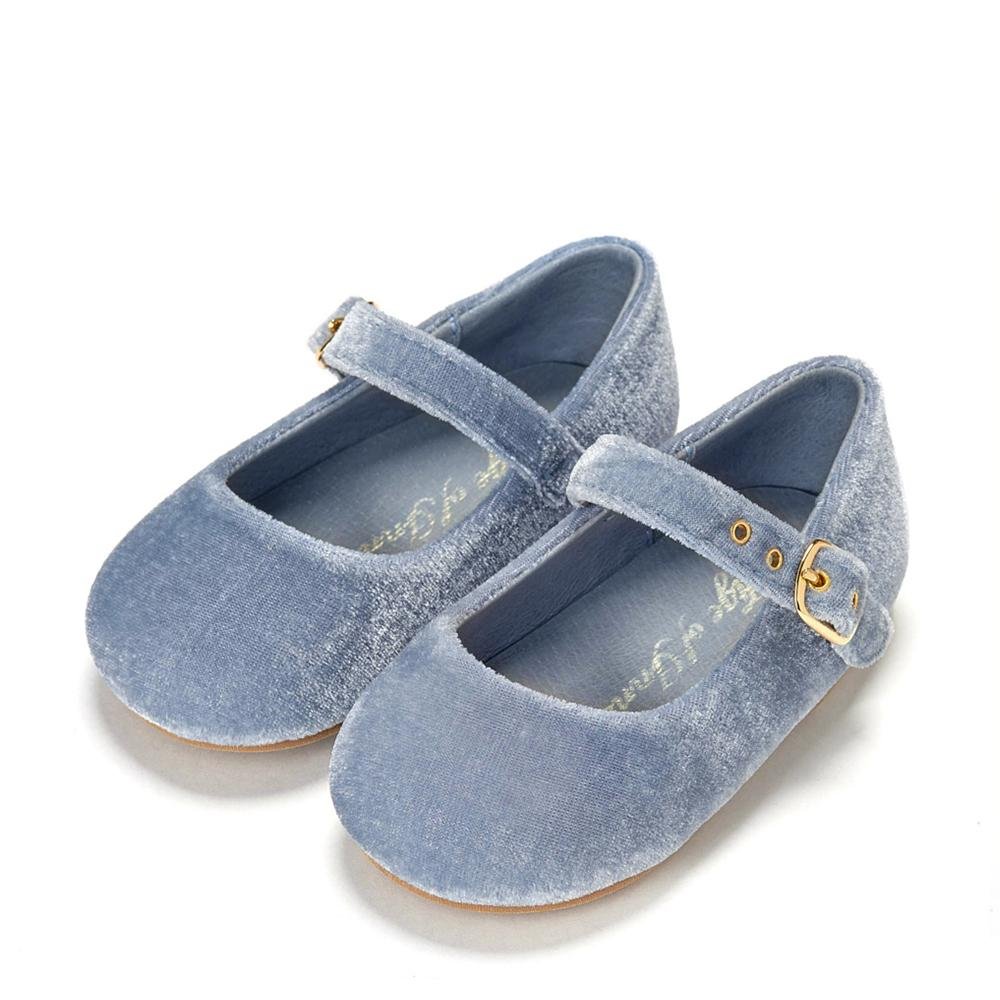Eva Blue Shoes Age of Innocence