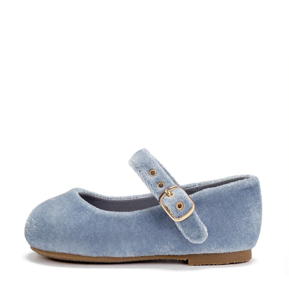 Eva Blue Shoes Age of Innocence