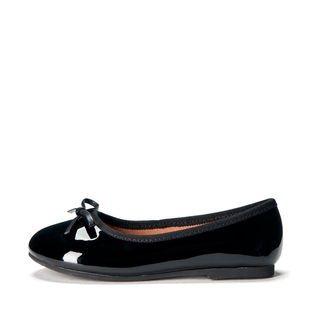 Fannie Black Shoes Age of Innocence