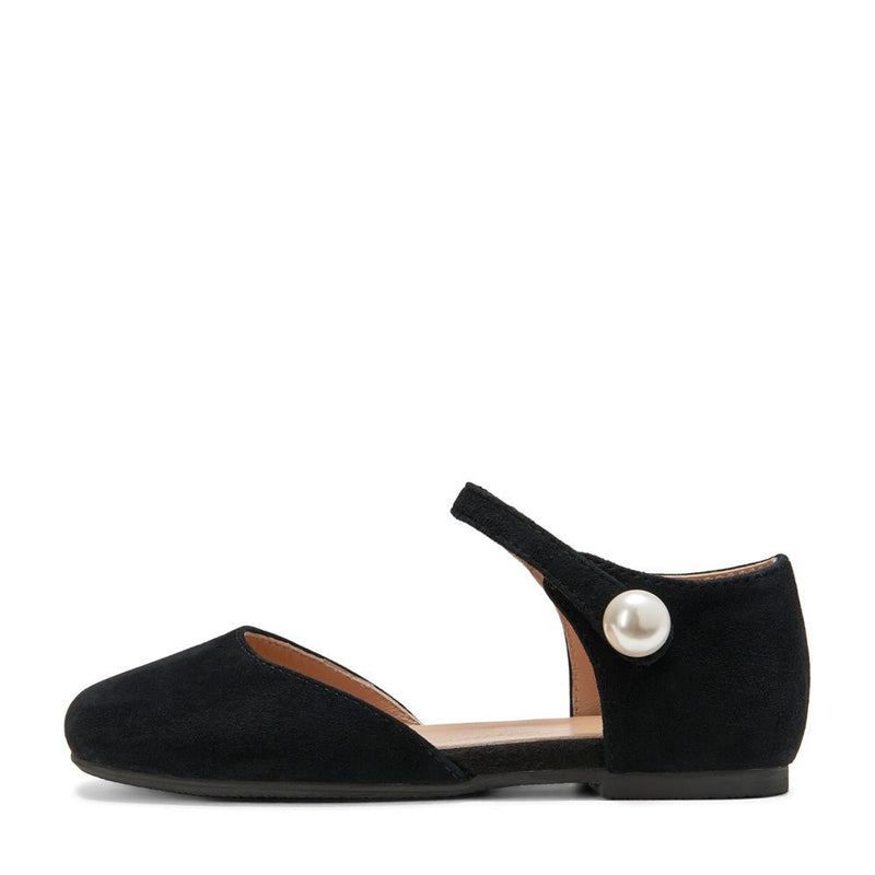 Libby Suede Black Shoes by Age of Innocence