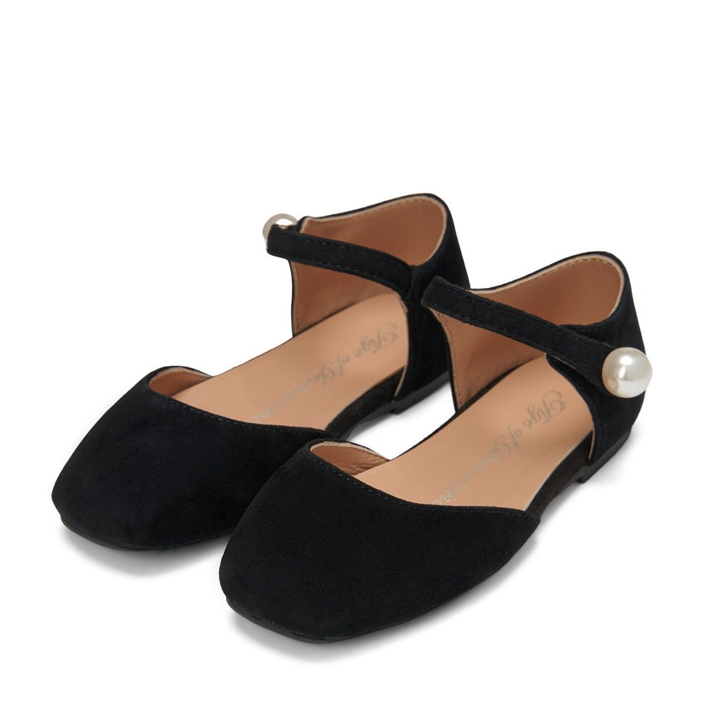 Libby Suede Black Shoes by Age of Innocence