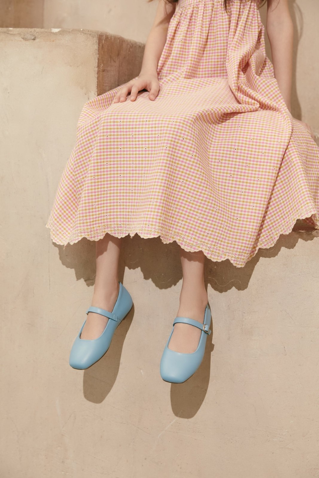 Mandy Blue Shoes Age of Innocence
