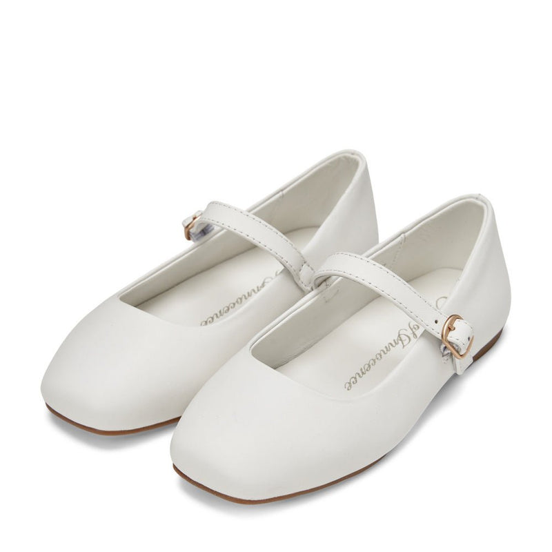 Mandy White Shoes by Age of Innocence