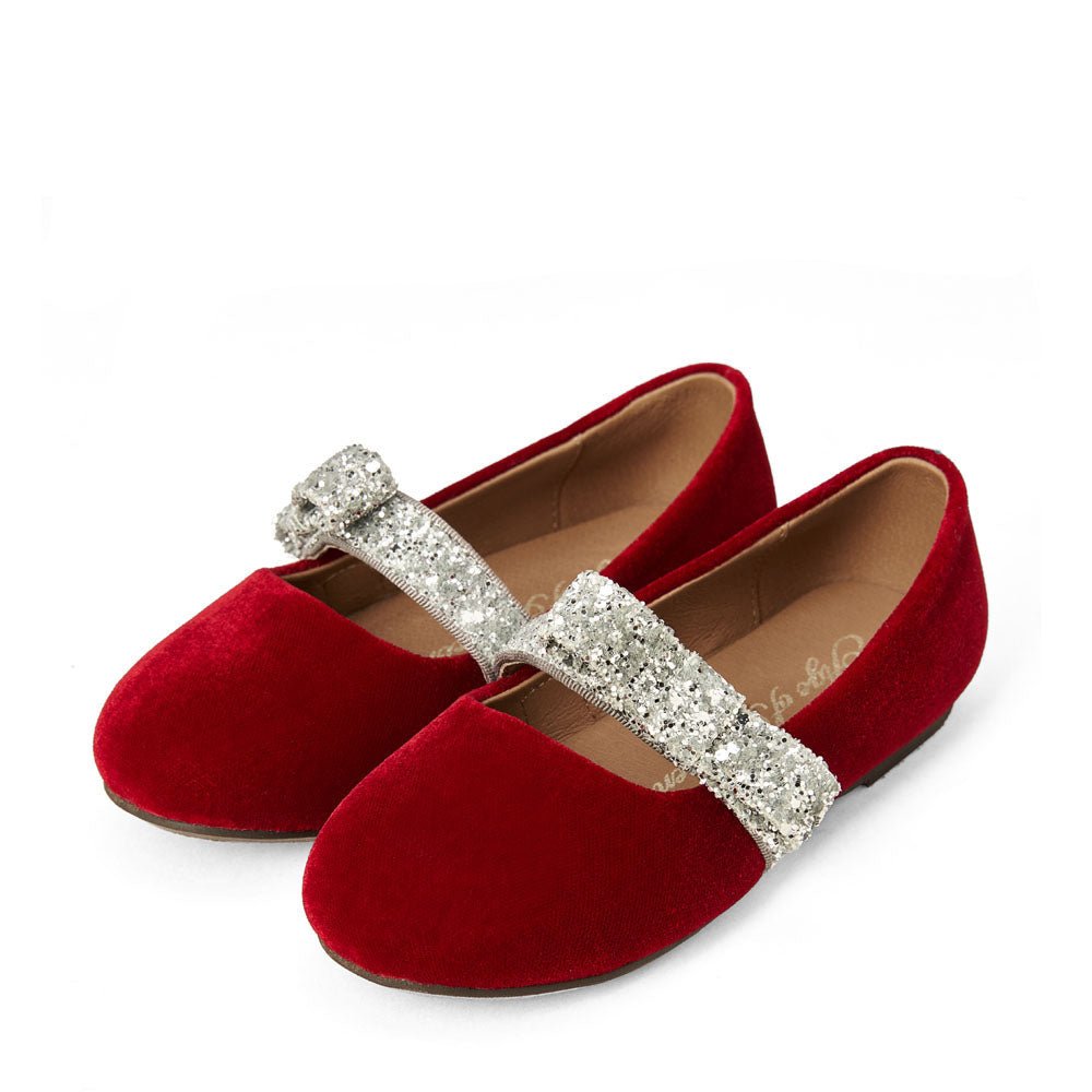Mia 2.0 Red Shoes Age of Innocence