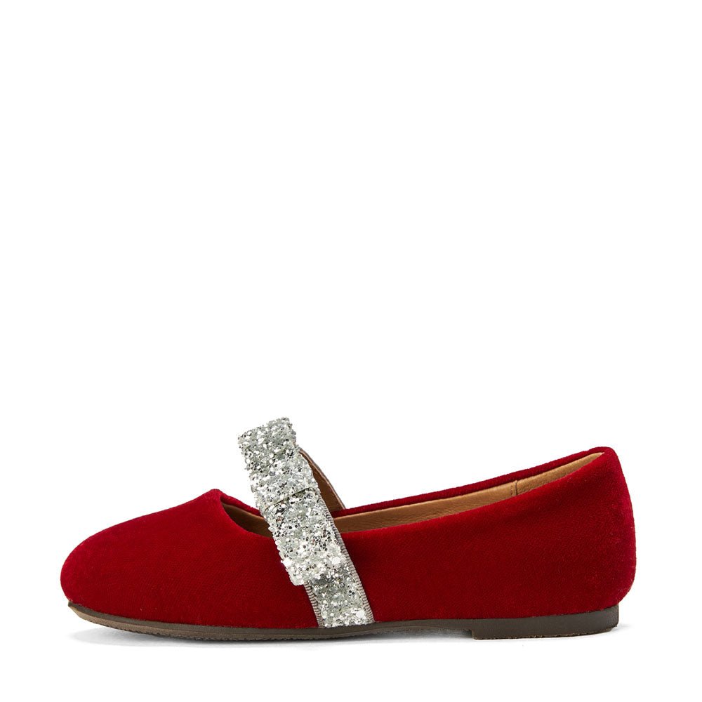 Mia 2.0 Red Shoes Age of Innocence