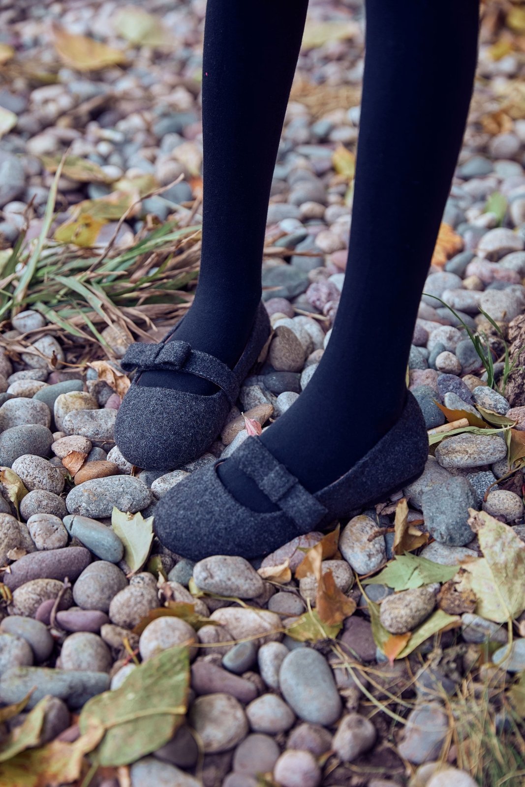 Mia Wool Dark Grey Shoes Age of Innocence