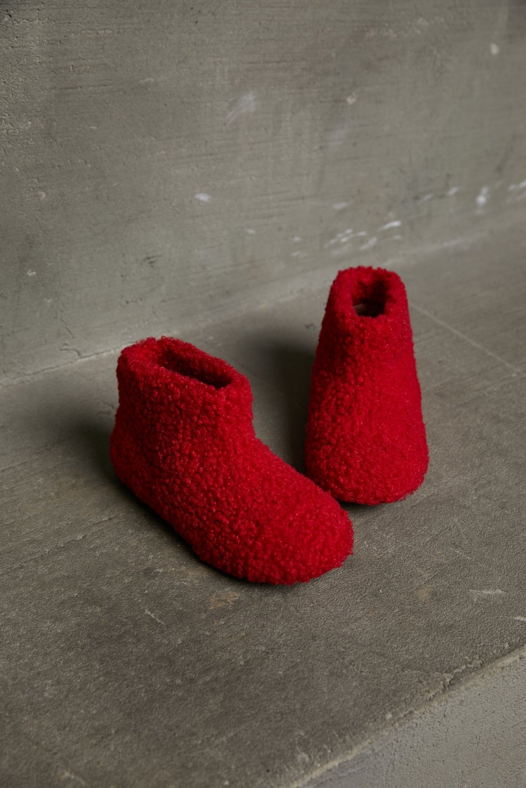 Molly Red Boots Age of Innocence