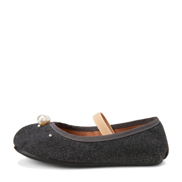 Zelda Wool Dark Grey Shoes by Age of Innocence